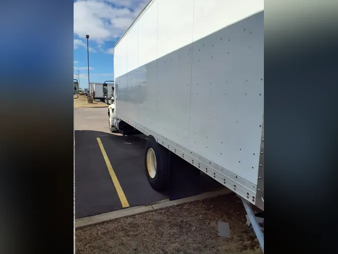 2019 NAVISTAR INTERNATIONAL 4300 SBAe32d18d3768d4dbbcf454942215b3440