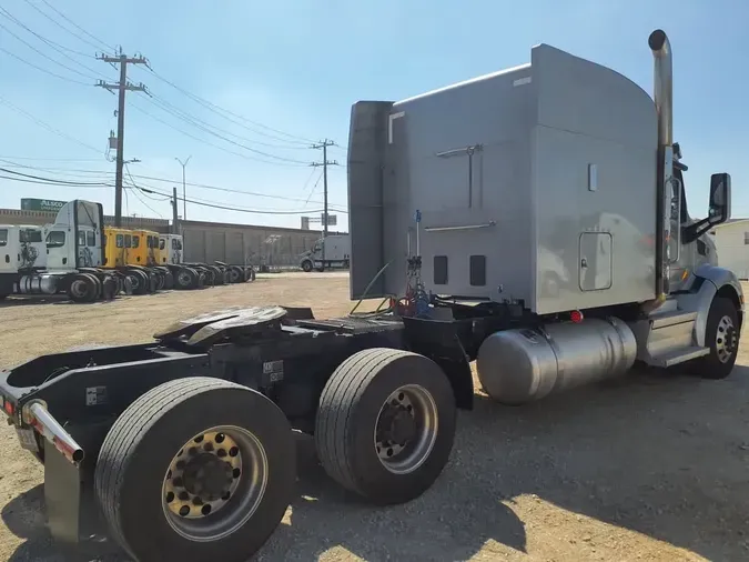 2021 PETERBILT 579