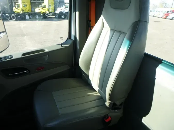 2018 Peterbilt 567