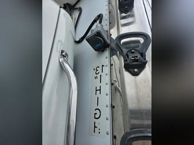 2020 FREIGHTLINER/MERCEDES M2 106