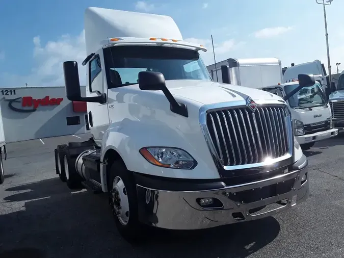 2019 NAVISTAR INTERNATIONAL LT625 DAYCAB T/A
