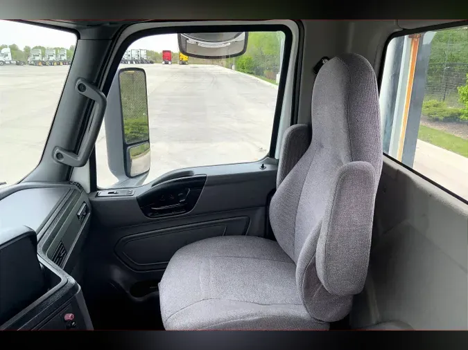 2019 INT LT625 6x4