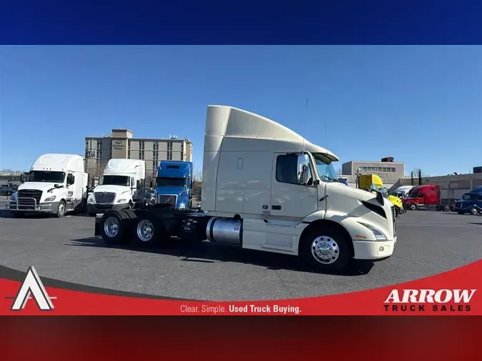 2021 VOLVO VNL640