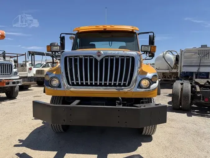 2011 INTERNATIONAL WORKSTAR 7600