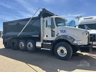 2013 MACK GRANITE GU813