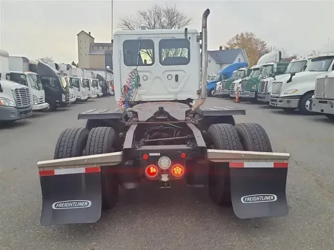 2020 FREIGHTLINER CA126