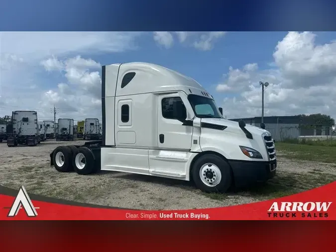 2023 FREIGHTLINER CA126