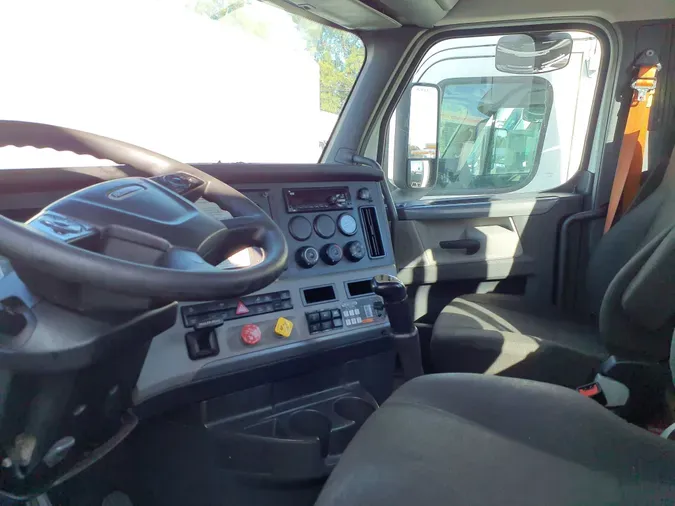 2020 FREIGHTLINER/MERCEDES NEW CASCADIA PX12664