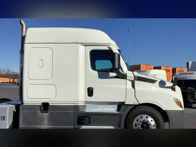 2021 Freightliner Cascadia 126e349f507242cf06c83c12c1ff6912a22