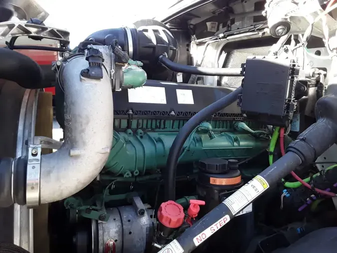 2020 VOLVO VNR64T-640e34c02407a88b571a4232f2296522077