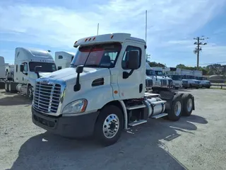 2017 FREIGHTLINER CASCADIA 113
