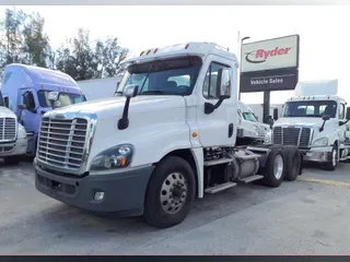 2017 FREIGHTLINER/MERCEDES CASCADIA 125