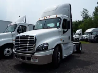 2015 Freightliner CASCADIA 125