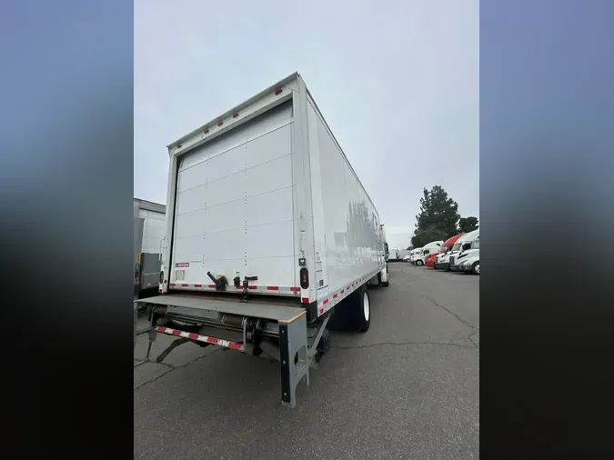 2020 FREIGHTLINER/MERCEDES M2 106