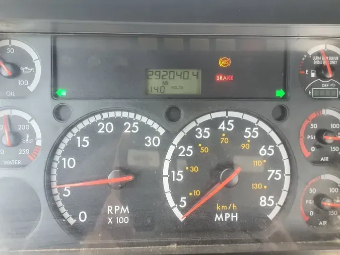 2016 FREIGHTLINER/MERCEDES CASCADIA 125