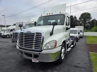 2019 FREIGHTLINER CASCADIA 125