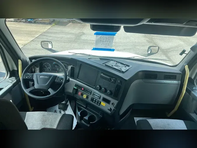 2022 Freightliner Cascadia 126