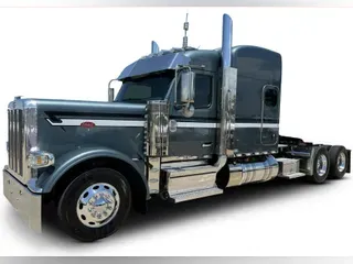 2025 Peterbilt 589