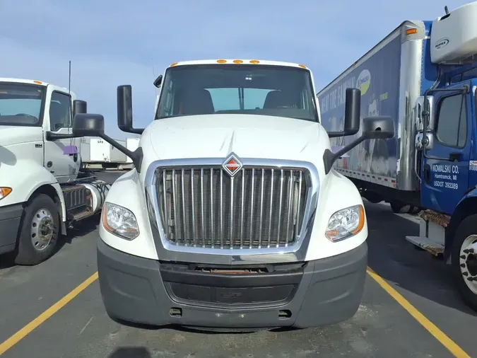 2019 NAVISTAR INTERNATIONAL LT625 DAYCAB T/A