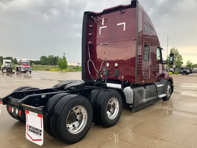 2021 Kenworth T680