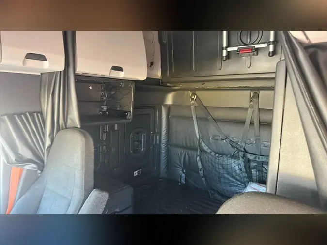 2024 Freightliner Cascadia 126e35da3dc03799ae2a8d75475b9cca2a3