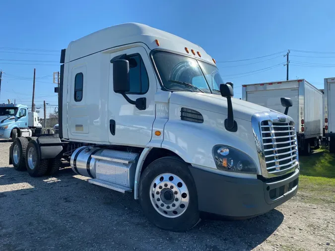 2019 FREIGHTLINER/MERCEDES CASCADIA 113