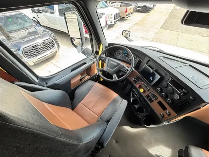 2022 Freightliner PT126SLP