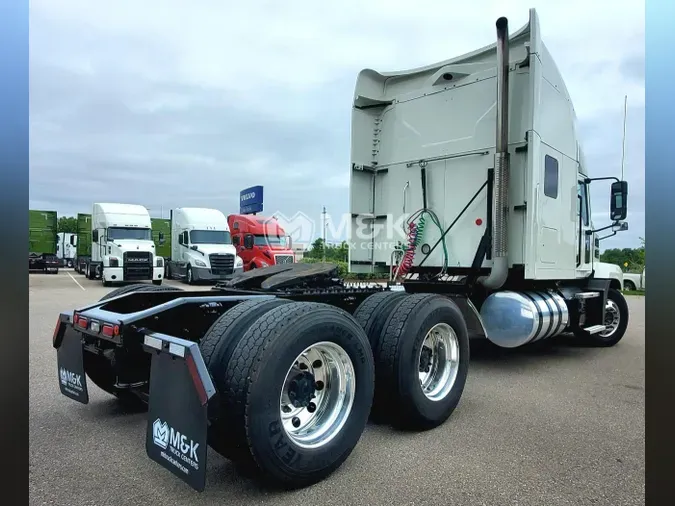 2020 MACK AN64T