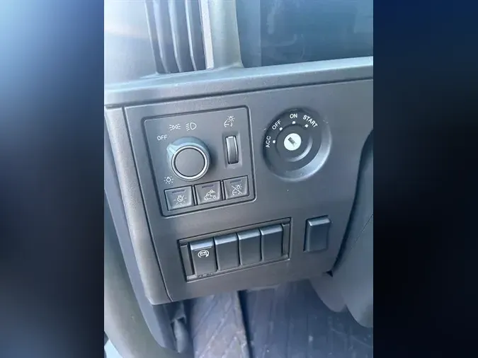 2027 VOLVO TRUCK VNL64TV04