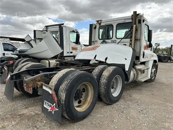 2017 FREIGHTLINER CASCADIA 125