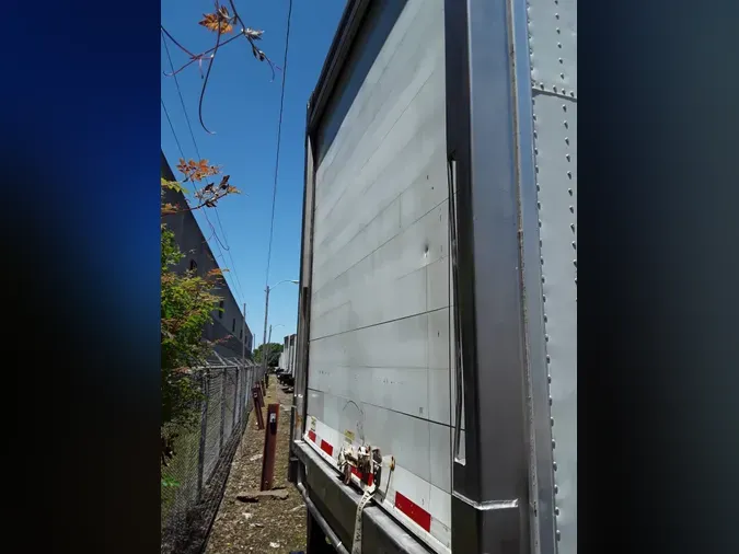 2014 VANGUARD TRAILER CORP R8000B 53/102/162