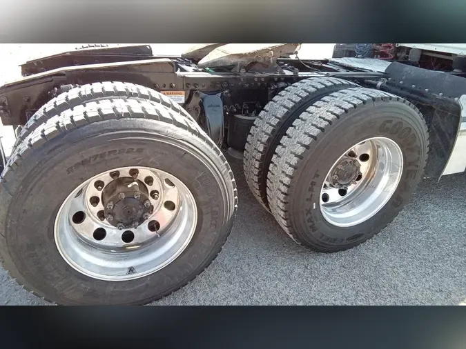 2019 Freightliner Cascadia 126e36b32693666a17c7c3ce5e313fbf342