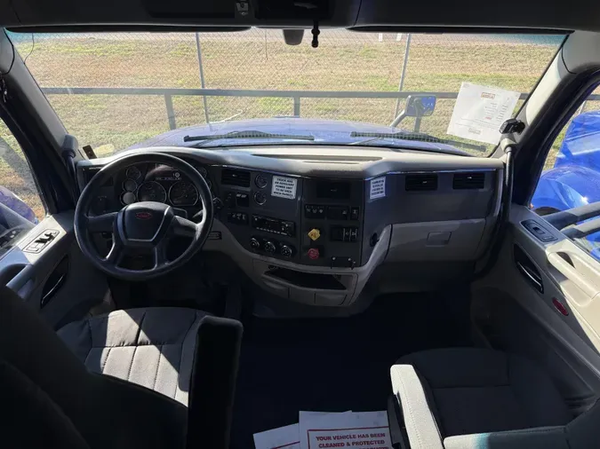 2022 Peterbilt 579