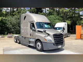 2023 Freightliner Cascadia