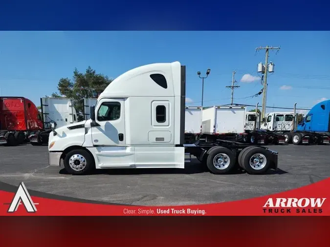 2020 FREIGHTLINER CASCADEVO1
