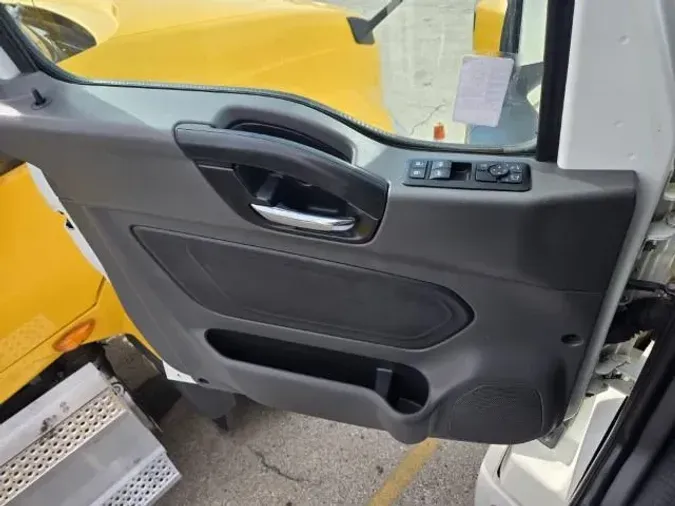 2020 International LT625