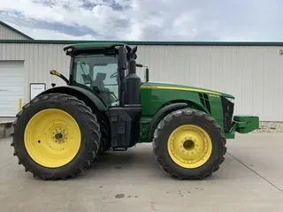 2020 John Deere 8320R