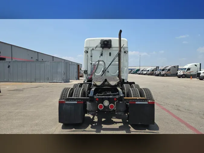 2022 Freightliner Cascadia 126