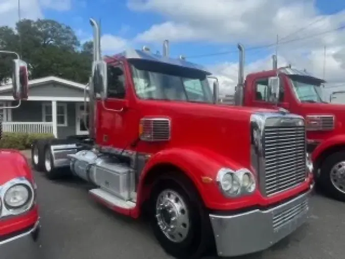 2015 FREIGHTLINER Coronado