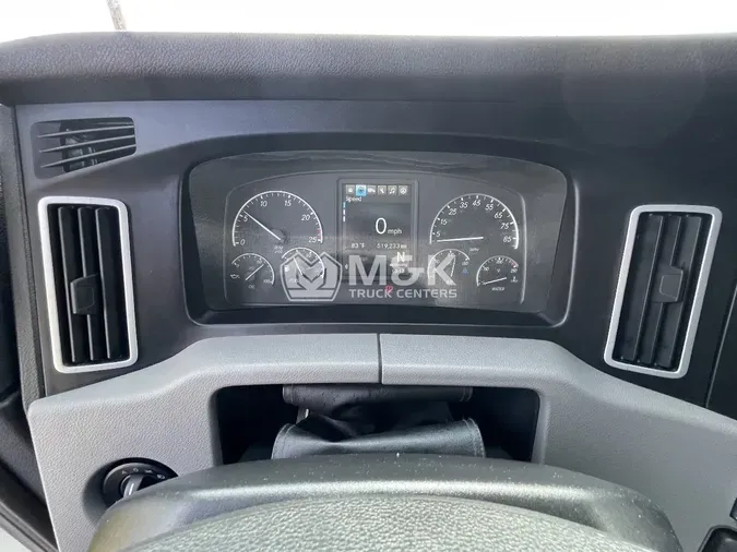 2021 FREIGHTLINER CASCADIA CA126