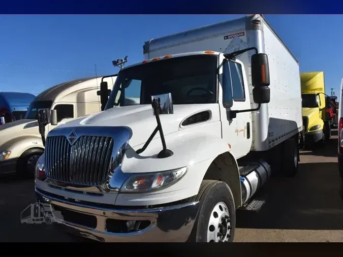 2017 INTERNATIONAL DURASTAR 4300