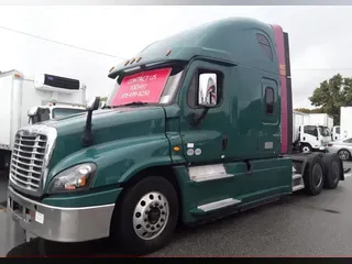 2018 FREIGHTLINER/MERCEDES CASCADIA 125