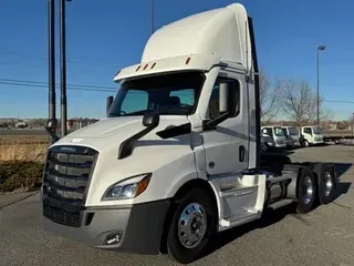 2025 Freightliner PE116DC