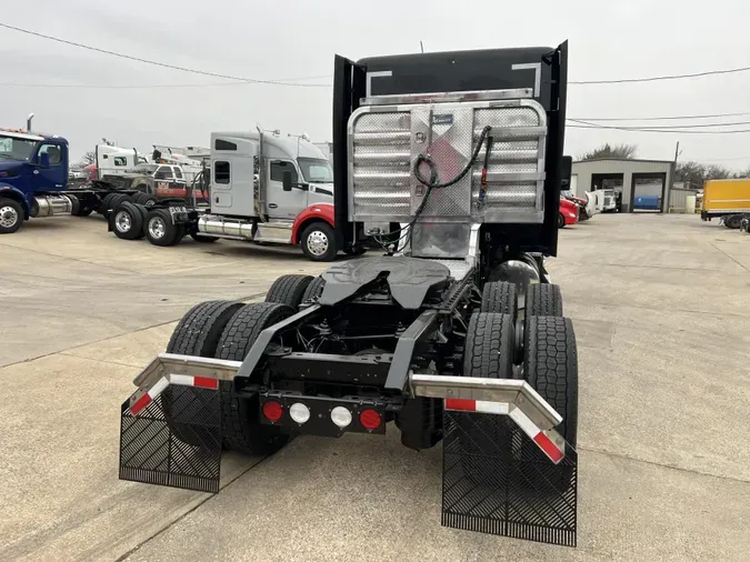 2022 Kenworth T680