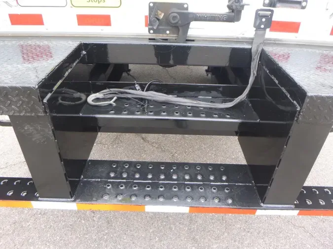 2018 Hino 195