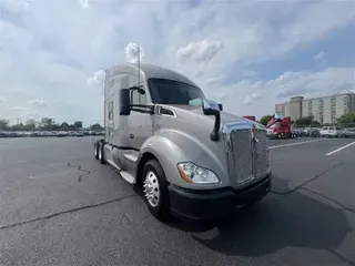 2019 KENWORTH T680