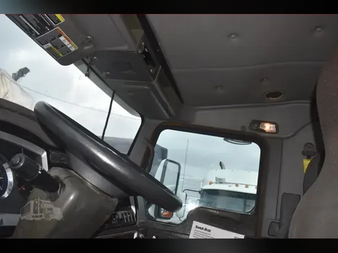 2013 KENWORTH T660