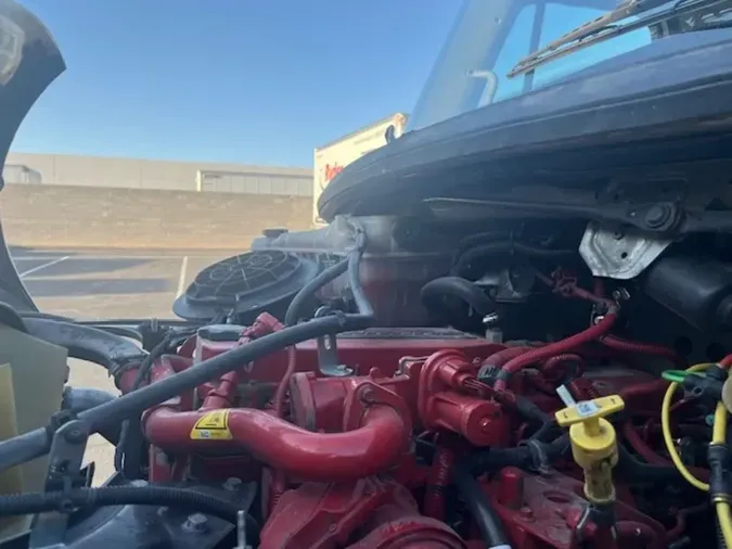 2018 FREIGHTLINER M2 106