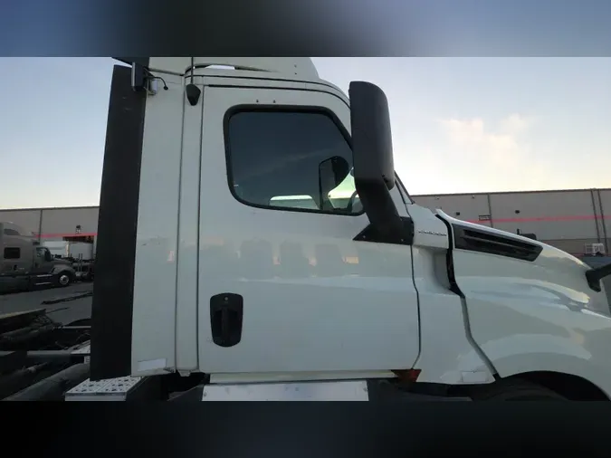 2020 Freightliner Cascadia 126e38efc5006876f83f268e31e9e91853e
