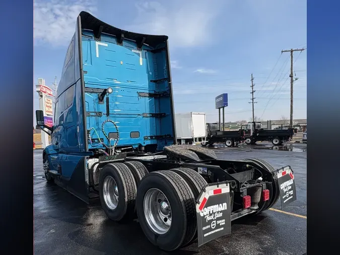 2027 VOLVO TRUCK VNL64TV04